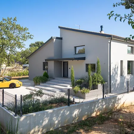 Villa Istriacation *