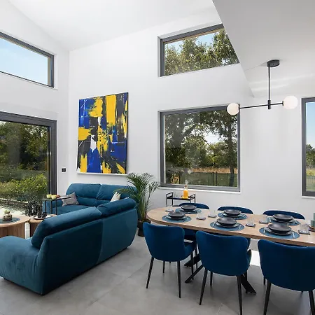 Villa Istriacation *